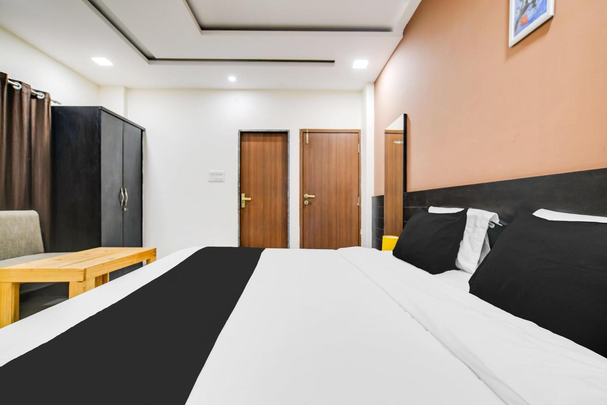 Super Collection O Indore Near Omax City 1 Kanadiya Exterior photo