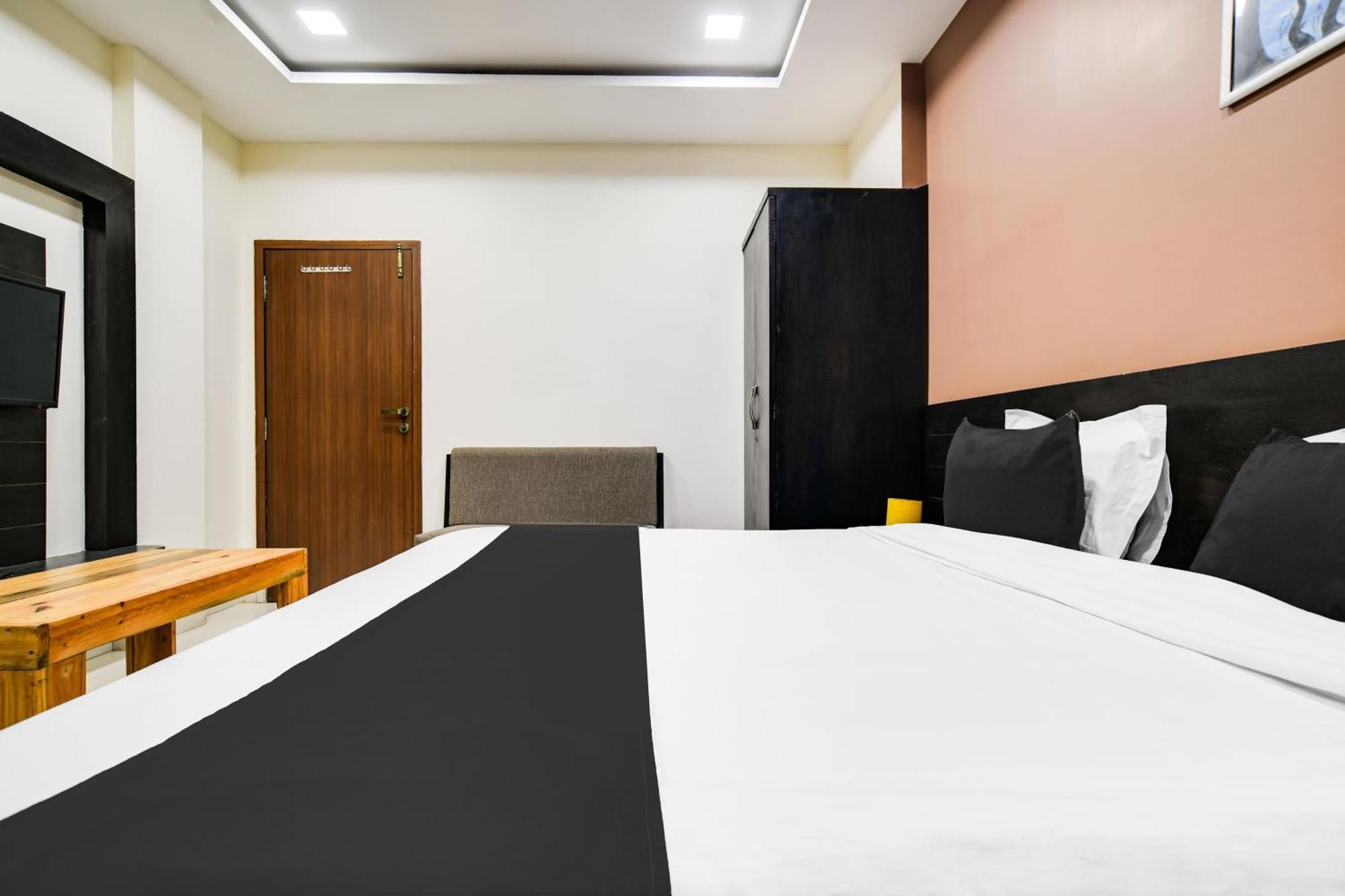 Super Collection O Indore Near Omax City 1 Kanadiya Exterior photo
